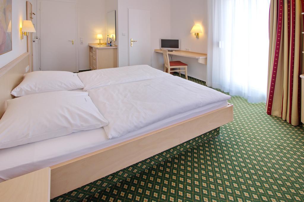 Hotel Westfalenhof Juist Bagian luar foto